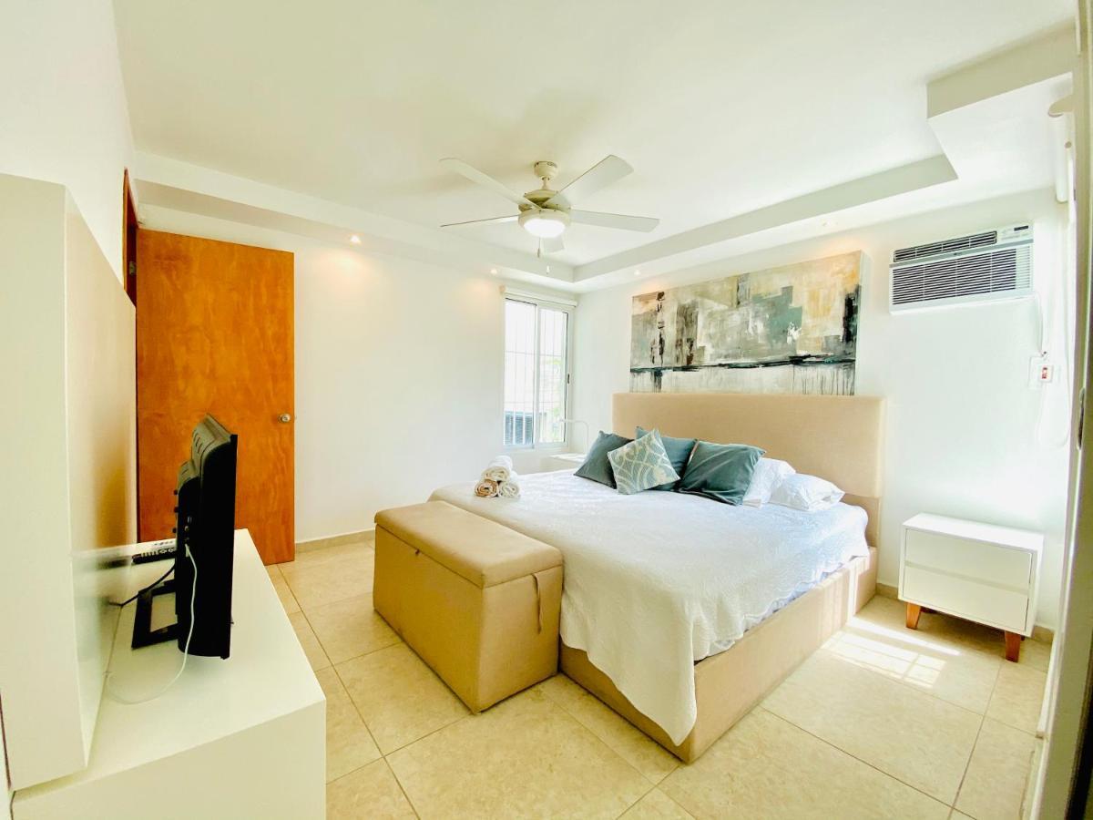 Apartamento cálido y moderno en la entrada de la zona hotelera Cancún Exterior foto