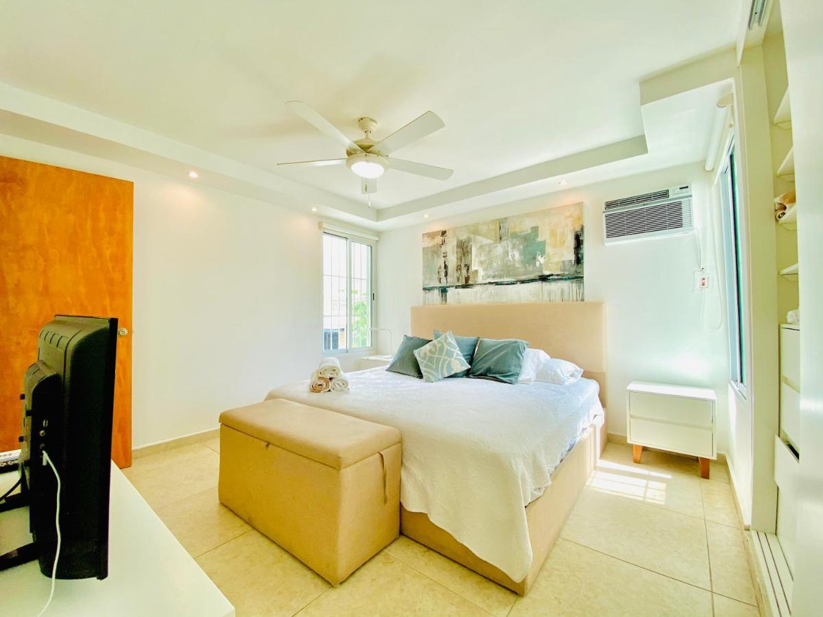 Apartamento cálido y moderno en la entrada de la zona hotelera Cancún Exterior foto